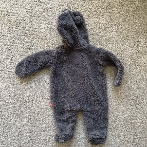 Newborn Magnetic Me cozy suit - Picture 3 of 4